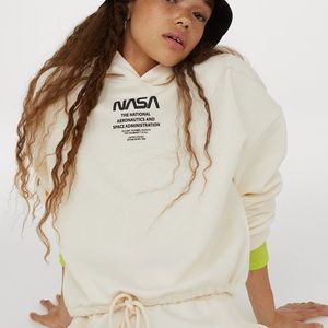 NWOT H&M Natural White Drawstring NASA Hoodie